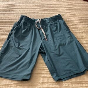Kenneth Cole lounge shorts. size medium